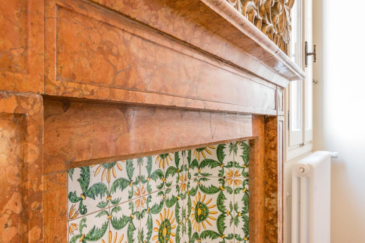 Doge'S Mirror & Stair @Frari Apartment Venice Exterior photo