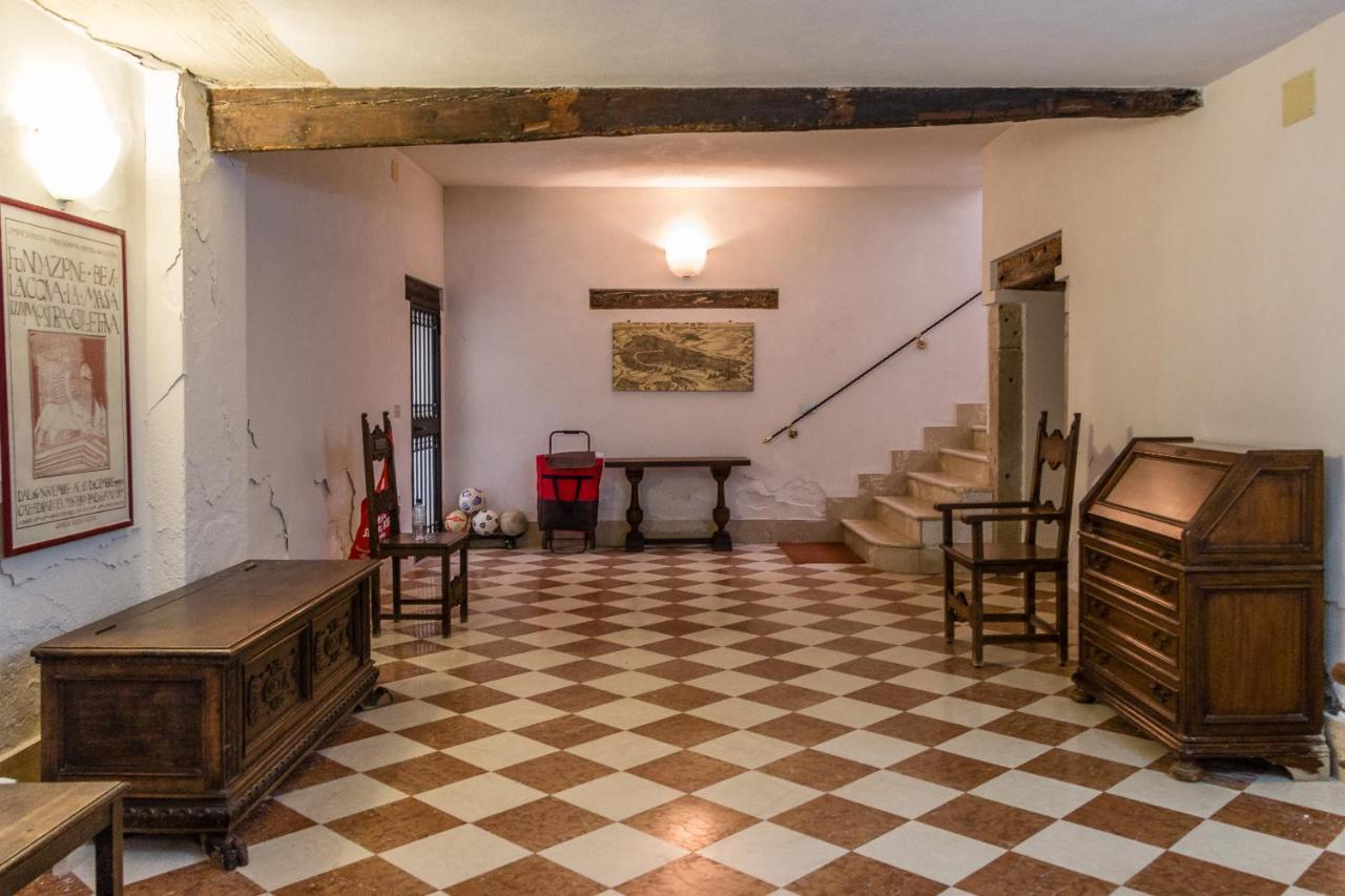 Doge'S Mirror & Stair @Frari Apartment Venice Exterior photo